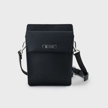 [^ԁF97901351]yfށzvgpĂ܂BJ[ɂĕ\ʂ̉HقȂ܂B019J[F悢nƌ̂X[X104^AC{[E113^`R[O[E119^ubNJ[F\ʂ̌^IȃTtBA[myfUCz^v[gANZgɂȂV_[obOBtgɃhbLOꂽtbv|PbǵAɎo̎[ɕ֗łB{̌iVjɂ̓}Olbg^utB܂A̓VO|Pbgɉăt@Xi[|PbgtȂ̂ŋMdi鎖łSłBJWALC߂܂ŕLX^COɍ킹₷fUCłBydlzE|PbgFO~2 ~2| BRAND CONCEPT |𒴂ĎxgfBViȃACex[XɁAA\rSƃXg[g̎RȔzA{Ǝ̃~bNXX^CĂ܂ByCɂȂ鏤i͂Cɓo^XXzîCɓo^ĂJ[̍ēגʒmAXg1_AZ[̒ʒmm点܂BuĥCɓo^ViēׂȂǁAuh̏󂯎邱Ƃł܂BƖ̊֌WɂAۂFČꍇ܂B܂Ap\REX}[gtHȂǂ̊ɂA኱iƉ摜̃J[قȂꍇ܂Bd:310g(TvTCY)