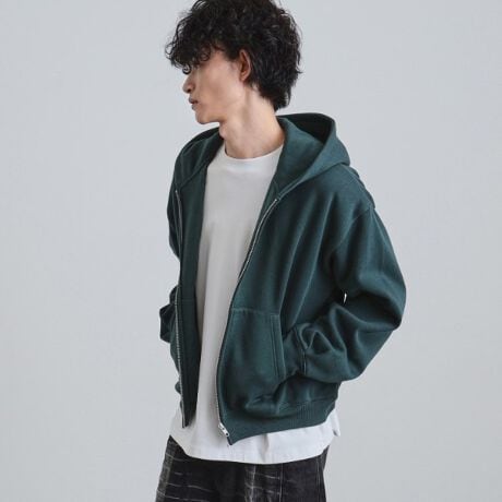 [^ԁFC0135196]yfށz|GXeƃRbguhAӂƏ_炩ȗёfނgpBRbg̉KȔG肪łByfUCzgĥI[o[TCYVGbgŎdグAԂ̃WbvAbvt[fB[B傫ƂhbvV_[ƁAՂƃ{[X[uAȂꂽ͋Co܂Bg͍LAZ߂ɐݒ肵{bNXVGbgAƂoX̗ǂȂB񌳂ŗ̓Iɗオt[h|CgłBG߂̕ςڂ̌yHDƂĂg܂BꖇƃX^CO̕LAV[YXȃACełBydlzE|PbgFO~2yTCYz02TCYiMjF165`175cm03TCYiLjF170`180cmW̌^ɂڈɂȂ܂B| BRAND CONCEPT |𒴂ĎxgfBViȃACex[XɁAA\rSƃXg[g̎RȔzA{Ǝ̃~bNXX^CĂ܂ByCɂȂ鏤i͂Cɓo^XXzîCɓo^ĂJ[̍ēגʒmAXg1_AZ[̒ʒmm点܂BuĥCɓo^ViēׂȂǁAuh̏󂯎邱Ƃł܂BƖ̊֌WɂAۂFČꍇ܂B܂Ap\REX}[gtHȂǂ̊ɂA኱iƉ摜̃J[قȂꍇ܂B