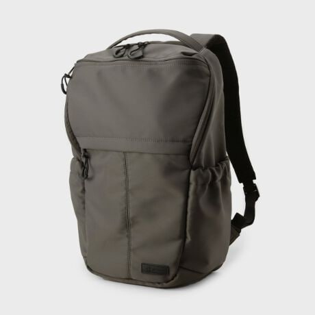 [^ԁFC0105372]yfށziȌ򊴂ƂƂñiCƃ|GXe̍afނgpĂ܂ByʂłȂ^tȎBn̕\ʂɂ͝H{ĂA}ȓV̕ωɂΉ₷̂͂łB̌ʂ͉ivIł͂܂ByfUCzʋ΁EʊwZ̗s܂ŁAV[I΂􂷂~j}ȃobNpbNBOɍv8̃|PbgzuAו𐮗₷pIȐ݌v͂łBTChɂ̓ybg{g܂ݎPɂ[߂̃|PbgAwʂɂ͋Mdi̎[ɓKZLeB|PbgĂ܂Bɂ13C`܂ł̃m[gPC^ubg[\ȃNbVtX[u𓋍ڂA؂ȃfoCXSĎ^ׂ܂BA4TCỸt@CƎ܂ArWlXV[ɂΉėp̍ACełBydlzE|PbgFO~5 ~3EA4TCY[̏itkDTAKEO KIKUCHIX܂ł͎舵܂̂ł₢킹̓R[Z^[܂ŁB| BRAND CONCEPT |𒴂ĎxgfBViȃACex[XɁAA\rSƃXg[g̎RȔzA{Ǝ̃~bNXX^CĂ܂ByCɂȂ鏤i͂Cɓo^XXzîCɓo^ĂJ[̍ēגʒmAXg1_AZ[̒ʒmm点܂BuĥCɓo^ViēׂȂǁAuh̏󂯎邱Ƃł܂BƖ̊֌WɂAۂFČꍇ܂B܂Ap\REX}[gtHȂǂ̊ɂA኱iƉ摜̃J[قȂꍇ܂Bd:500g(TvTCY)