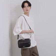 ポケットショルダーバッグ