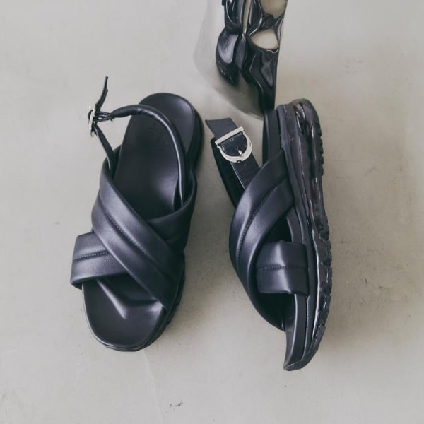 [�}���C]�y�g��4cm����I�zVOLUME SOLE �A�\�[�g�X�j�[�J�[�T���_���{�����[���\�[���N���A�\�[���n�C�\�[���X�j�[/�e�B�[�P�[ �^�P�I�L�N�`�itk.TAKEO KIKUCHI�j �u���b�N�i219�j