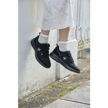 [^:LU5SSN08LZ] [k / LA RHONEIu\NXgx[Xɂ wCh݌v(3E)xȂAX^CbVȃVGbgɎdグuLA RHONE( [k)vBAbp[̓X|[eBȃEFlXñfUCɂȂAfBe[Ƀ^bNȃp[cgƂŃGKXȕ͋CɎdグĂ܂BV[[X͒ÊՂlADtLk̂oW[[XdlBꊴtBbeBOL[v邽߁AXb|X^CȂAV[^̓Zp[g`Ɏdグ܂B\[͊ɂ₩ȃq[Abv̌dlŃNbVȂAyʐƋȐlAKȑ܂BāAC\[ɂ͏LᔽC\[̗pB̃fUCƋ@\◚SnŗZfBL@\tC\[ / y/_uRtH[gC\[