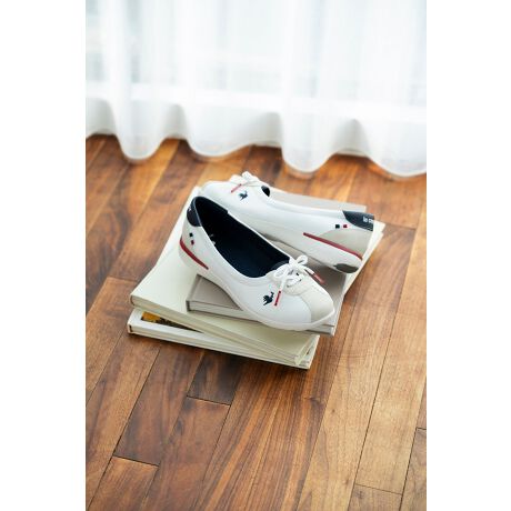 [^:LU5SSN25LZ]lȏɌAꂢڃpvXX^ČyʃXj[J[łBpvX̂悤Ȑ󂮂̃fUCȂAݍނ悤ȑꊴƃRtH[gǋ܂Bӂƌy\[͑𓥂ݏoۂ̋ȐłȂAƕɃo[zu邱Ƃőϋvl݌vłBAbp[͍b̕o󂮂̐݌vŁAXj[J[łȂtH[}ȃt@bVɂ킹₷AƗƂłfUCɂȂĂ܂BC\[ւ͂ꂵL@\tBTChւ̓gR[̃e[vƃuh̃SfUCANZgƂėƂł܂BtXuh炵gR[̃J[⍇킹₷ubNA炵S[hJ[ANZgɂȂJ[oG[VłBVvȃfUCɂꂵ@\l܂Xj[J[łB