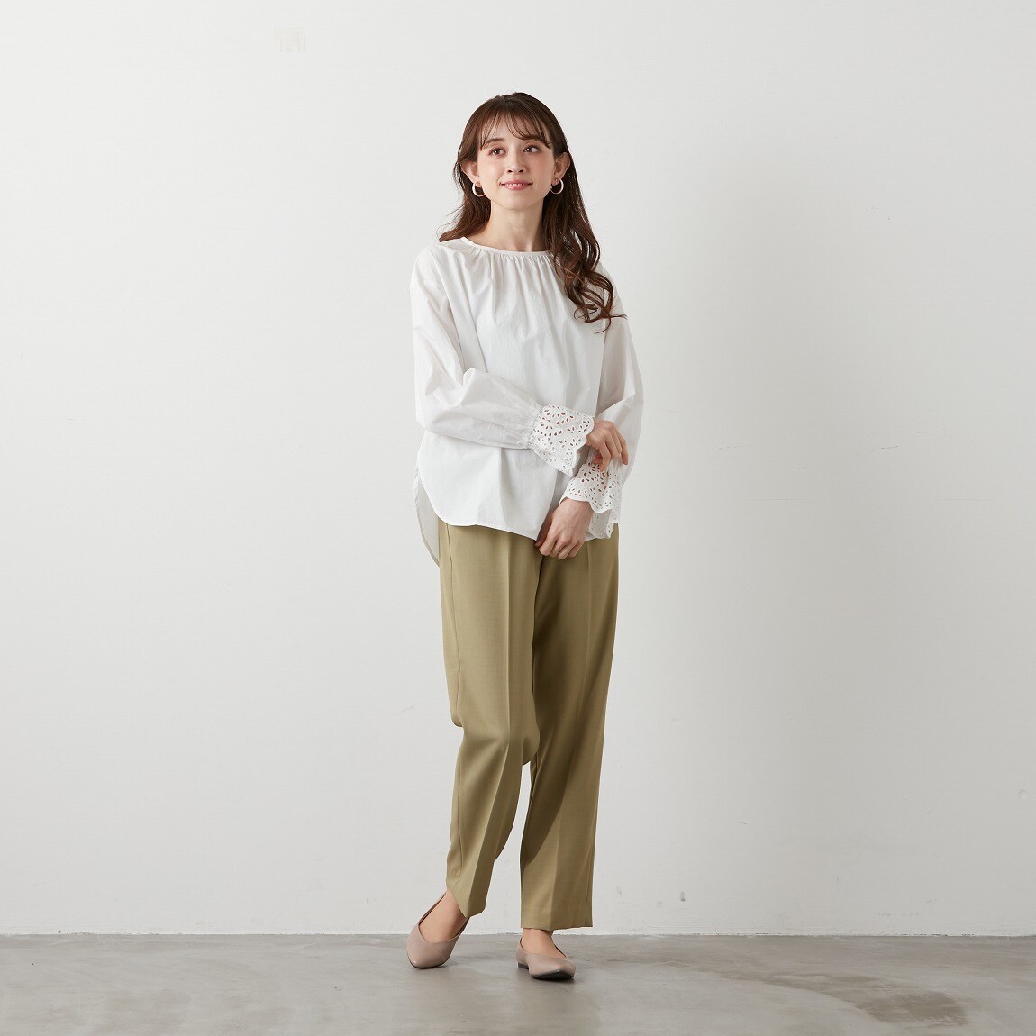 ストレッチ ] 快適な履き心地テーパードセンタークリースパンツ | ラ