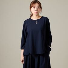 ペプラムブラウス