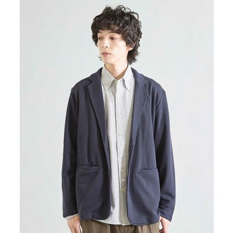 [^ԁFM0853FJ402]HD邾ŁAG߂ȂꖇyfUCzE_WK[hgD̃Jbg\[fނgpBE\̂D蕿ŁA1łT}ɂȂdオɁBEڈȏɌyAJ[fBKołƉHD郉CgEFCg݌vByR[fBl[gzETVc̏ォ烉tɉHD邾łȂꊴ̂ۂɁBEVc^[gƍ킹ăC[hX^CɂBEG߂̕ςڂɏd󂷂A\ȈꒅłBmodel:182cm size:L