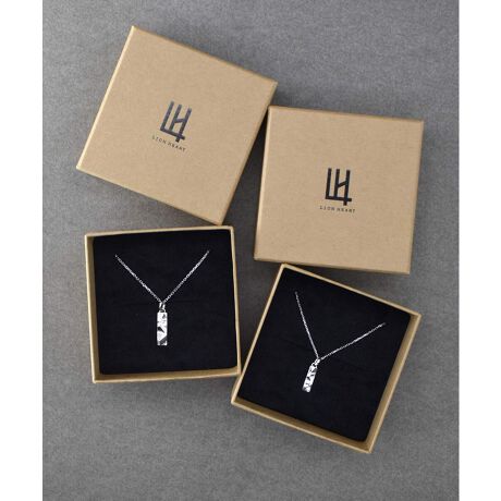 [^:1NE258A1SV]g@̂hӖuMagical FragmentvV[YyAlbNXoy_g\ʂ̉ʃeNX`[fUClbNXyMFv[gyAlbNXzdȔjЂ̂悤ȃtHg@̂h\BfB[XfUCɂ͈ꗱ̍_CzuBv[gfUCLION HEARTłԃX^CBVvAƖʂŌv[glbNX͒悭咣Ă܂BǃNZ߂ȂƂɂ̓sb^ȃlbNXBǂ`F[͍אgŒ̒\ɂȂĂANANZT[ǋĂLION HEART炱BuhƂĂĂgĂȂlbNXhɎdオĂ܂BTCYɂăYEfB[X̃AWX^[ʒu͂ꂼĂ܂BYFNbvƔΑɂAWX^[ۃJɒʂƂŒZ\fB[XFNbṽAWX^[ۃJŗւĂAv[gɌqƂŒZ\IWipbP[Wł͂MtgbsOɍœKȃIWiBOX2tv܂Byfor Gift-tH[Mtg-z_ƂVvȃfUCBx[VbNȃACe炱A l̓OIɍlA CIn[g炵lߍ݂܂Bt@bVyޓsIȂȂɌ uACtX^CANZT[v By}WJtOgzl͊F̃s[XłÄ琶ݏoĂGlM[͖̗͂߂ĂBW܂ē邱ƂAςݏグĐV邱ƂASɂۂƊJǂƂł邱̌Ђ́AǂȖ邢łグ邱Ƃł͂Ă܂ByLION HEART-CIn[g-z1996N瑱hXeBbNuhBuhRZvǵwɕωꂸ VȉlςVFA ANZT[uhBxuh̗jCIn[g̃uhl[́Ap`[h1hThe Lion HeartedhɂȂŖÂꂽB`DŁAhȍsDވAsdSقǂ̔MS̎傾uqSvB̕ՓIȌhׂl̂悤ȑ݂ł葱AVѐS܂łYȂAl̒jɎxuhł肽AƂ肢߂āBƂĂ͂܂C|[gVo[WG[ZNgVbvƂāACO̐VifUCi[B̍i{ɏЉB܂hXeBbNuh̔@AIWiv_Ng̊JȂǁAYANZT[EBbLdグ{Ă{ACéAʂ̃Vo[Ƃ͈قȂAVo[ȂǂŖƂ͂Ay_炩zŐ@x̂sĂB̏EϐFĚƂȂ܂̂œCAł̂gp͏o邾TBBeX}[gtHEp\RȂǂ̃j^[ɂAʏƎ̐FقȂČꍇ܂B