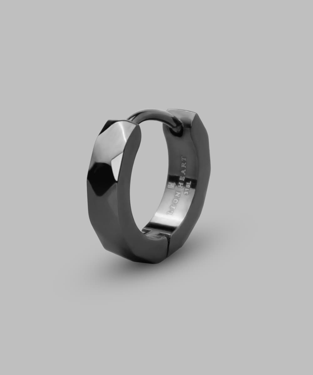 ライオンハート BASIC プラチナ ブラックダイヤモンドピアス Mサイズ LION HEART ライオンハート BASIC プラチナ ブラック