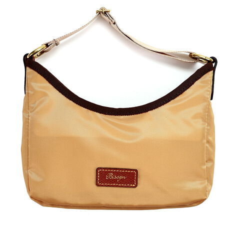 [^:2711-tt]yAGILITY Bisogn(AWeB r])zLhimobOX}z̎̃~jobOłBJJ[uɂ邱ƂŁA傫J܂Bg[gobO̎ɂԂ牺ăX}z|[`ƂĎgAMdiEĂołŏTCỸobOłBX}z(iPhone ProMaxTCY)E܂zEbvEpX|[gȂǂ܂BX}zρELbVXςCŁA傫ȍz͎ȂƂɂ߂łBnhxg͒\(1.5cm 17cm`29cm܂Œ߉\)ŁA|[`ƂăobO̎Ȃǂɒ񂰂Ƃ͒Z߂ɁA莝ŎgƂ͒߂ɂł܂Bnhxg̓OJriŊȒPɒEłAȏꏊɂԂ牺邱Ƃł܂B܂AnhxgJriOAʔ8mmV_[xgȂ΃}CN~jTCY̎΂ߊ|V_[obOƂĂg܂Bʂ̂etH̃iCgpĂ̂ŁAJ̓łSĂg܂B[i:27112527,27112528.27112529,27112545,27112546]yfނɂāzetcC򂪔yʂȃiCcCyɃet(TM)H{ƂɂAі̉t̂͂@\˔܂Bn̂ŉt̂r[YɂȂAʂ̂悤ɂ낪藎܂BH₿ƂƐ@邱ƂłAVî悤Ȕ𒷂ۂ܂BiFetȞ\͉ivł͂܂B\ʉHȂ̂ŏXɗĂ܂BBj