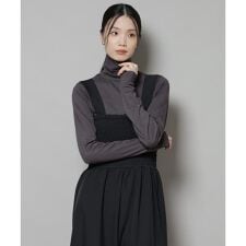 ナノユニバース(NANO universe)の吸湿発熱タートルネックカットトップス