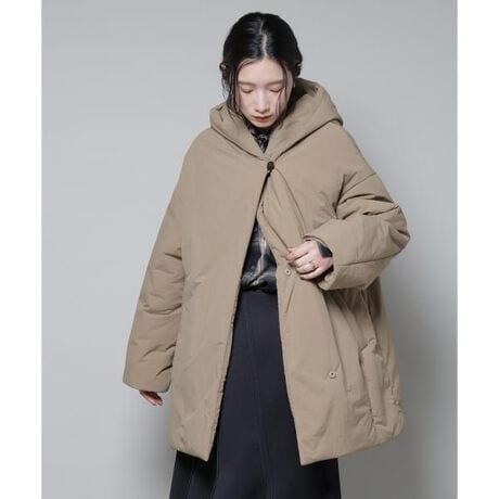 [^ԁF6695211307]RƂۂ݂̂GbOtH̃t[hR[gy2025 AWzNANO universeiimEjo[XjyĒg@\ȁuETHERMALOFT(R)AEROGELvgpAE^[V[YBhƃt@bV˔SnŊ~łKɉ߂ACeBRƂۂ݂̂GbOtH炵͋ĈꒅłBfUCEhbvV_[ƁAgɂ̓_[cƂĊۂ݂RN[VGbgE悭qbvJo[oĒgȃ~hEEȒPȃXibvtŕɂ悤⑽߂ɏd˂Z~_udlEԏ܂Ŗt𗯂߂ƃlbNEH[}[̂悤Ɋt[hݍރfUCɁEOg玩Rƃt[hɌqAt𗯂߂ɒƃV[J[͋̕CfށEƒł̐֎~yETHERMALOFT(R)AEROGELz(@\)EimGAQq𒴍ב@ۂ̒ɛƂߍő@ۂ̒ɋCE`邱ƂɂAyƕۉʂ߂@\ȁEyĒgAV[g^Cv̒ȂłȂ_Ê悤ȃ\tgȕƂӂ芴(\)EX|[eB[}Rbg^b`ȕƓƓ̃bV[ƕ\̂iCfށEʂɃR[fBO{Ă邽ߒ芴̂EHL聡R[fBl[gEX^CI΂As[XXJ[g炵ACeƂD戵@ĕzgpĂBFiɔZFjƔEWF͕ĐĂBlbggpĂB͌`𐮂ĒɊĂBGꂽ܂܂̕uAԂ̐ZЂ͂ȂŉB̑fނ́A͂Hi͂j{Ă܂B͂H͉ivIȂ̂ł͂ȂApEN[jOJԂƂɂAʂቺ܂BN[jO̍ۂ͍ĉHN[jOXֈ˗ĂBŝ̂͂Xv[gpꍇ͒ӏ悭ǂ݂gpB戵̂ӂ̏iɂ́AȂ͂H{ngpĂ܂Bpۊǂ̍ہAn\ʂCꂽ肵ɂȂ肵܂ƁA`[N}[N(؁j邱Ƃ܂BN[jOA͂ĕzቷł̃ACɂ肱̃`[N}[N͏܂B戵̍ۂ́AiɖDtĂ܂戵\mF̏A肢\グ܂BTvɂĎBeA̐sׁAۂɂ͂鏤iƎdlTCYقȂꍇ܂B\񎞂͐Y̓sA͂\莞Oシꍇ܂̂ŁA\߂B̓BeɂFقȂꍇ܂BF̓X^WI摜̐FQƂBmodel: H168cm pTCY: l