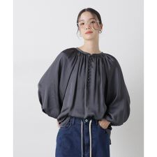前後2wayサテンボリュームスリーブブラウス