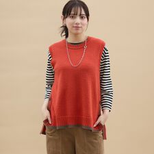 ライン入りニットベスト