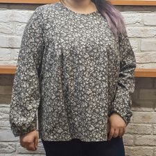 フラワー柄コーデュロイブラウス