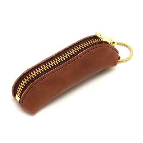 [^:05929086]60̃RCꂢɎ[łRCP[XB{̂̓t@Xi[Ō傫JA召킹Ė60̍d݂ꂢɐ񂵂Ď[ł܂Bt@Xi[̓bNȂ̂ŁAXC_[Ȃ菟ɊJƂ͂܂B[ɂĂ2dOɂ́A邱Ƃł܂BOɕʔAT[vȂǂt΃obOxg[vɂԂ牺邱Ƃł܂B̂ЂɃtBbgۂ݂ттגtHAGNAƖÂ܂B|PbgɓĂ܂ɂȂ܂BL[z_[ƂĂ悢TCYłByXgzoNωy߂ptBWAXU[BA^j₵vx[XɁAPH̃^i[ɂĐFEdグĂ܂BFɏbƌĂ΂铮̃ICՂƐݍ܂邱ƂŁAԂĂƂƂL[v܂BdグɃptBWAXi낤̃EƓ̃bNXjAEl̎ɂ1OOɓh肱ނƂŁAv̕\ʂɂ͖̂悤ȓƓȕ͋C̃܂܂BgĂɁA\ʂ̔ECɂv̒ɂ݂łA[݂̂鉐₩ȐFւƕωĂ܂B݂݂邩ĂoNω̗lqAC^AŁuvӖuXgvƖ܂ByAt^[PAzȂЂȂǂ́Ay蝆񂾂肷΁AڗȂȂ܂B{Iɂ͊@xŗǂԂۂĂ܂B@ICӂ񂾂Ɋ܂ł邽߁A{Iɂ͊@xŗǂԂۂĂ܂BԎg킸ɕۊǂȂǂہA\ʂĂĂ班ʂ̃~NICȂǂ𔖂hzĂBiʂ̖̓IC݂RV̔Av̕𑹂˂錴ƂȂ܂̂ŁAߓxȓhz͏\ӉBjyӁFv̕\ʂɂāzuv炵vvǋĂ邽߁Â݂ŐFAɗ̓i`Ɏdグv厖ɂĂ܂Bׁ̈AFu邱Ƃ܂B܂v{Ă鏝AgA؂Ȃǂ͉B܂񂪁Afނ́gḧƂāA܂͌ƂĐiɊĂ܂BByӁFڐɂāzߗނƋC܂ƐFڂ̉\܂B܂JȂǂɂĐiĂԂłƁArIアCłFڂ肷邱Ƃ܂BFȂǂF̔ɂ͏\ӉB