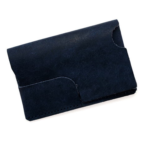 [^:0367-mr]yAGILITY affa(AWeB Abt@)zeBue[NiݑΖjvuICkv̐Zɂ薼h̋@ȂȂlׂ̈́A~j}ȋɔhłBuɎĂ΂炸Aoŋ}Ȗh̃^C~OĂזɂȂȂvȖhڎwuEEM~bNvɃ|CgufUCĂ܂BC|Pbg10O̖h[\łBC|Pbg̊O(O)ɖhZbgĂ΁AtbvԂ疼hɈoƂł܂B܂Atbv̊OɒՂh}āAꎞIȖhuɂ鎖\łBƂ̃TuhƂĎAƋ؂}Cio[J[hȂǂJ[hP[XƂĎgƂ\ȁAXȖhłB[i:03679188,03679189,03679190,03679191,03679192]yvɂāzMargot - }S[ -XNb`H̃C^AU[XNb`HICU[C^ÃgXJ[iB|eEAEGSnɂVirgilio Conceria ArtigianaЁiBWIER`FAEAeBW[ijA\ʂ̃XNb`H̃V_[vłB@BWIЂ1961NɑnƂꂽ^i[łB gXJ[iB̓`IȁuX[oX^j@v̗p鐔Ȃ^i[1łBX[oX^j@Ƃ́Av𒷎Ԃƃ^jtɐZ@BԂƎԂĂ܂Avւ̕S͏ȂAv̓܂Ń^jtݍł߁AƂĂYȎdオɂȂ܂BƂẮAoPb^@̐A^j₵ŐdグAICvȂ̂ŁAgނقǂɖ킢[FɕωÂ鎩RȉoėAoNω(GCWO)łvłB\ʂ̓XNb`Hɂ肴^b`Ń}bgȈۂłAgނقǂɒʏ̋tvȏ̉łAoNω̐U蕝͂̊vłByAt^[PAӁzɐZICvĂ̂ŁA{Iɂ͊@x̃PAŗǂԂۂĂ܂BNȏgpGCWOiނƁAoĂ܂̂ŁAvp̃N[hzĂƂŊv̎т܂B菇ƂẮA܂vp̃uVŕ\ʂ̉𗎂ƂAvpN[𔖂hzA@ŎdグĂBpxƂẮAĂɈxŏ\łBv{̕\fފ߂ɁA\ʂɖhHĂ܂BHۊǁA^̍ۂɎC荭ȂǂƂ܂B\ʂ̐F̔ZẂA̍╔ʁAxɂĈꖇꖇoقȂ܂B