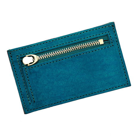 [^:0364-mr]yAGILITY affa(AWeB Abt@)ztOg~jtOgP[XɃRpNglׂ̈̂złBuقƂǂ̌ς̓X}zŊvƂLbVXEJ[hXȌlɂ߁BtOgP[Xi~jzjɃRpNgɂ܂Bx₿Ƃߏ̂oȂǂɁAC̍z͕ʂɂāA悭gJ[hƂƂKĕ̃|PbgɔE΂AƂ悤Ȏgł܂B{̂̓J[h3EDi3܂j1Et@Xi[K1 ݂̂̃Vv\BDȂƂ́AXy[XɃJ[h2`3x܂Ƃ߂ē邱Ƃł܂Bt@Xi[|Pbgɂ͏K10`12xA܂͌Ȃǂ܂Bt@Xi[ɂ̓}`Ă̂ŃRpNgȂoꂪ₷ȂĂ܂B܂莝Ȃlɂ́wŏ\xȍ̃~jzBߔNł͌gppx̍yJ[hzCɍlA3ĩJ[hP[Xx[XɃfUC܂B[i:03649188,03649189,03649190,03649192,03649201,03649202]yvɂāz}S[XNb`HICU[C^ÃgXJ[iB|eEAEGSnɂVirgilio Conceria ArtigianaЁiBWIER`FAEAeBW[ijA\ʂ̃XNb`H̃V_[vłB@BWIЂ1961NɑnƂꂽ^i[łB gXJ[iB̓`IȁuX[oX^j@v̗p鐔Ȃ^i[1łB X[oX^j@Ƃ́Av𒷎Ԃƃ^jtɐZ@BԂƎԂĂ܂Avւ̕S͏ȂAv̓܂Ń^jtݍł߁AƂĂYȎdオɂȂ܂BƂẮAoPb^@̐A^j₵ŐdグAICvȂ̂ŁAgނقǂɖ킢[FɕωÂ鎩RȉoėAoNωiGCWOjłvłB\ʂ̓XNb`Hɂ肴^b`Ń}bgȈۂłAgނقǂɒʏ̋tvȏ̉łAoNω̐U蕝͂̊vłByAt^[PAӁzɐZICvĂ̂ŁA{Iɂ͊@x̃PAŗǂԂۂĂ܂BNȏgpGCWOiނƁAoĂ܂̂ŁAvp̃N[hzĂƂŊv̎т܂B菇ƂẮA܂vp̃uVŕ\ʂ̉𗎂ƂAvpN[𔖂hzA@ŎdグĂBpxƂẮAĂɈxŏ\łBv{̕\fފ߂ɁA\ʂɖhHĂ܂BHۊǁA^̍ۂɎC荭ȂǂƂ܂B\ʂ̐F̔ZẂA̍╔ʁAxɂĈꖇꖇoقȂ܂B