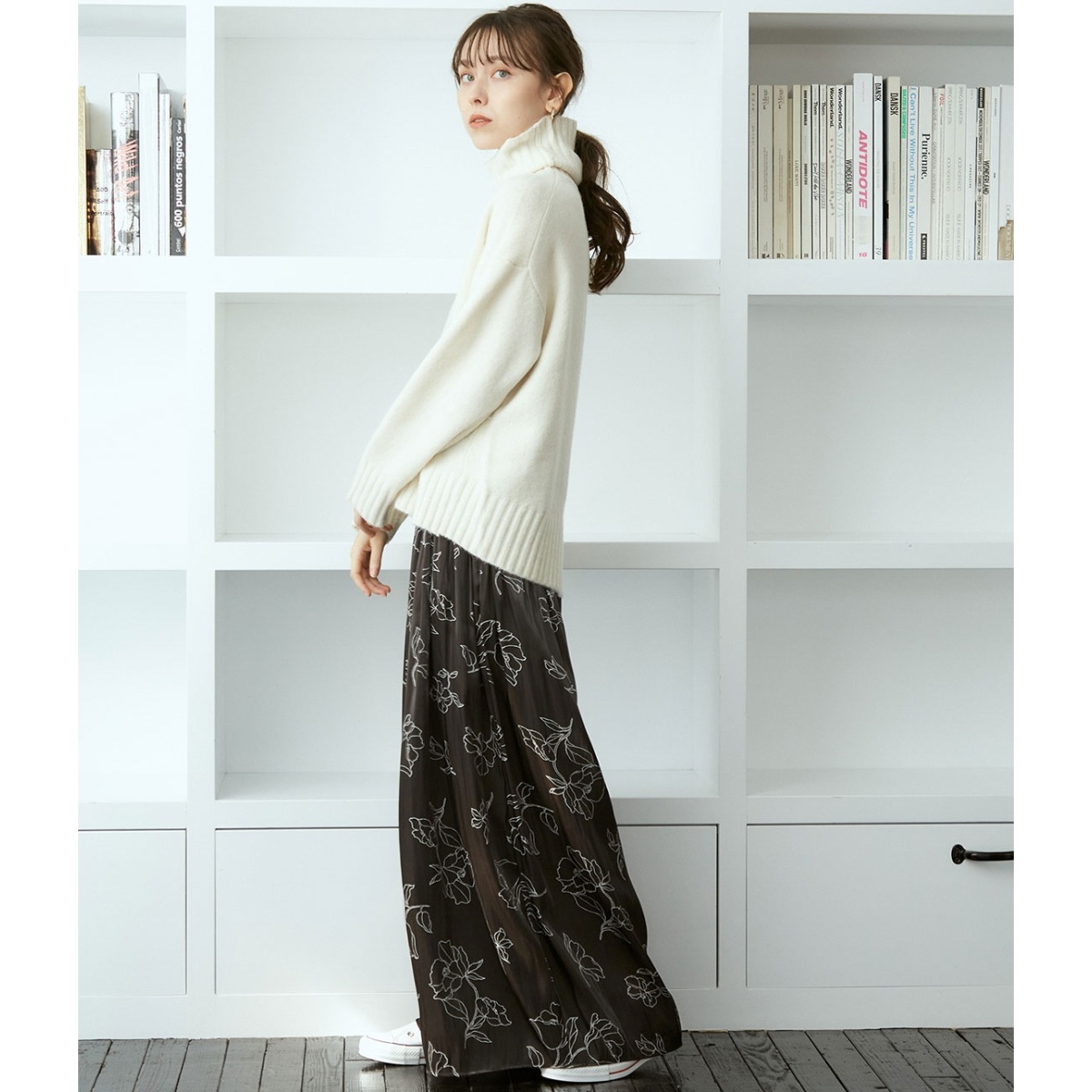 シャイニーフレアワイドパンツ | ビス(ViS) | BVS30170 | ファッション通販 マルイウェブチャネル