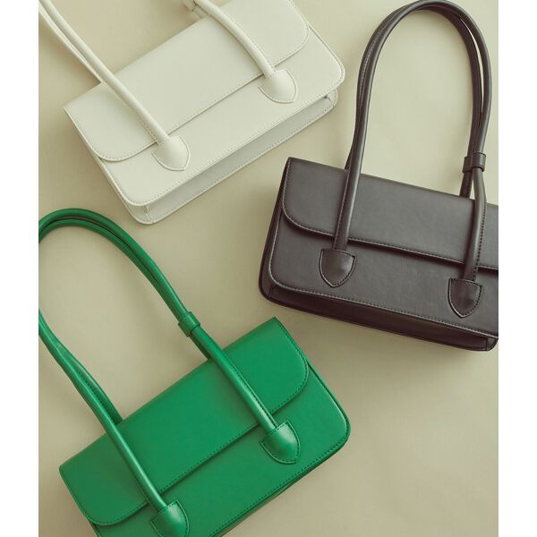 リサイクルフェイクレザー