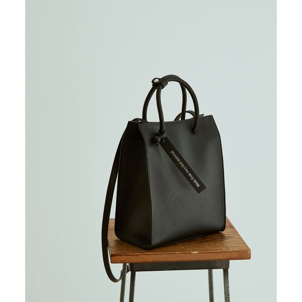 リサイクルフェイクレザー