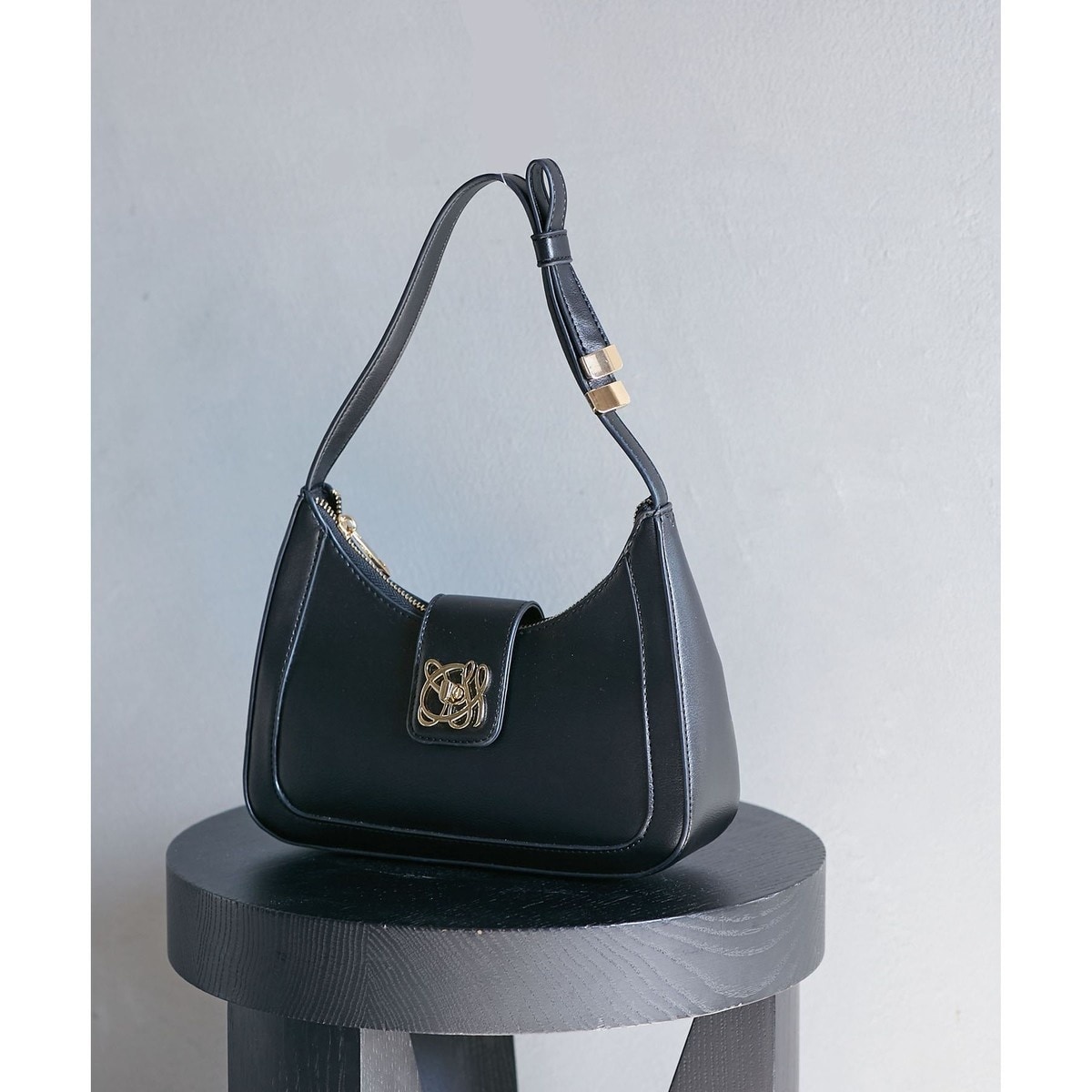 [}C]yǉznh{V_[obOy180lz/rXiVISj ubN(01)