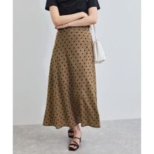 ビス(VIS)のリラックスナロースカート