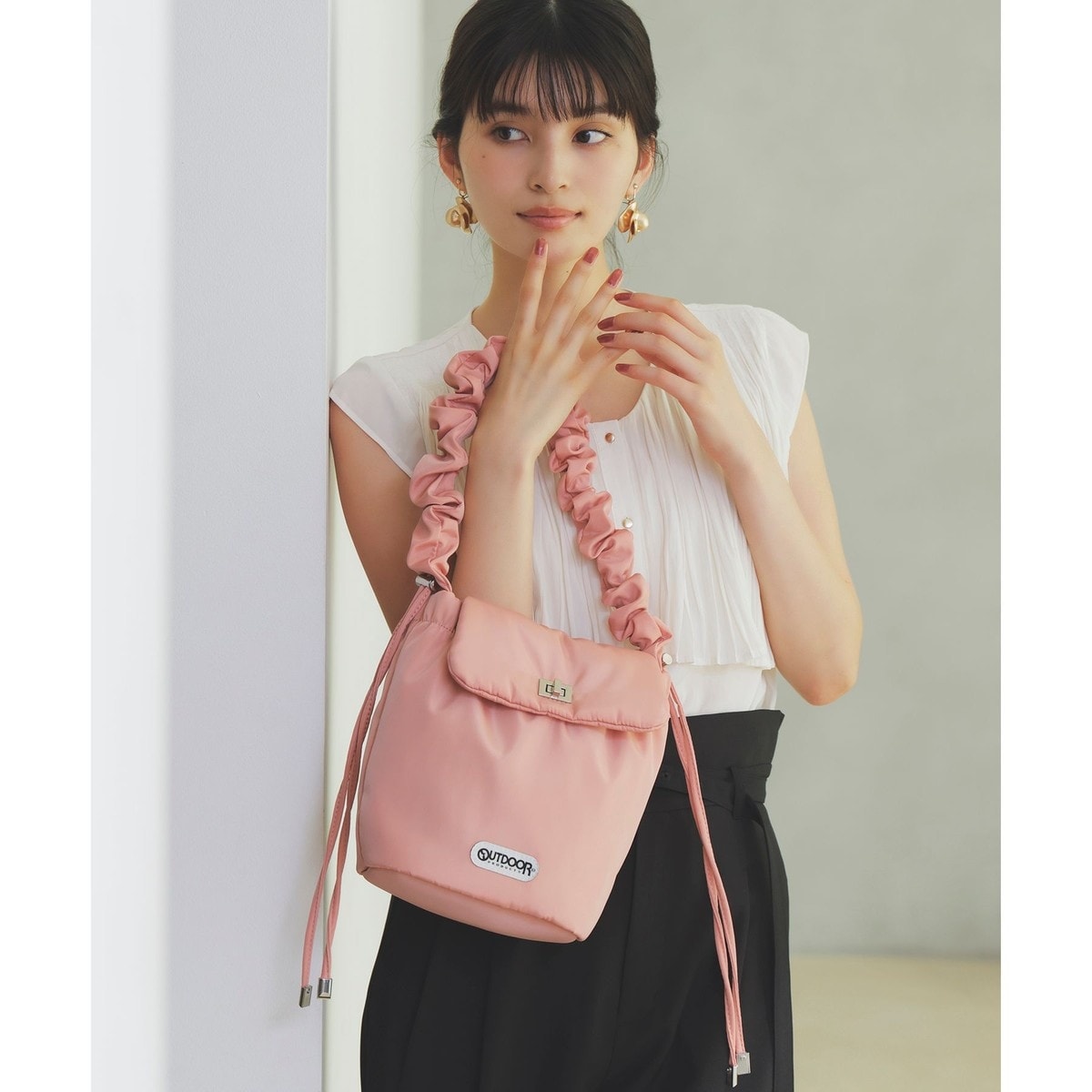シナモロール VIS別注ハートカットバッグ(ミディアム) VIS｜【シナモロール】VIS別注ハートカットバッグ(ミディアム