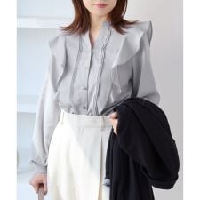 ビス(VIS)の【WEB限定】スキッパーフリルデザインブラウス