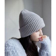 ビス(VIS)のスパンコールラメニット帽