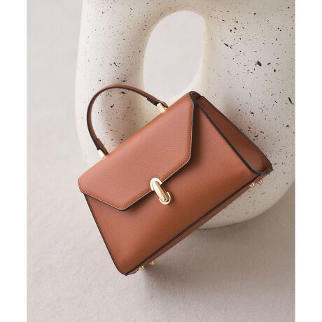 [^ԁFBVX65080]y2025 Autumn/Winterzy25AWzPOINTEpV{gpAiȃcƂقǂ悢̊oBڗɂ̂|CgBEtg̋Ђ˂鎖ŊȒPɊJł܂BEgpĂɂAtgɂ͊ۂ݂̂鏗炵̂BẼWCg㎿Ȃ̂Iт܂BE{̂̔wʂɂ̓X}[gtHICJ[hɎo|PbgtBobO܂܂łA̓삪X[YɁBEO\ȃV_[XgbvtŁAnhobOƂĂA΂ߊ|ŃJWAɂB@V[ɍ킹ĕ\ςA2WAYdlłBE̎CyrEtByfUCEVGbgz`VGbgɁAzƂnhBVvȂꂽȂ܂Al̖͂Ă܂BiȃfUCŁAdEoEHEf[gɂ߁BɊYȂAЂƂ̓ʊYĂBȗzA㏗̂߂̃}XgoCobOłByfށzڗȂpV{vByJ[zubNALiAL3FWJB-----------------------------|Pbg̐F~1AO~1z[FZ500mlybg{g[FZA4[F~V_[RFi߉j-----------------------------摜̏i̓TvłB ۂ̏iƎdlAHATCY኱قȂꍇ܂B