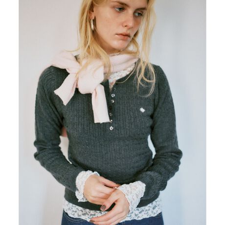 [^ԁFBVM75250]y2025 Autumn/Winterzy25AWzPOINTẼjbgvI[o[BAE^[𒅂V[YɎg₷RpN߂ȃTCYŏ炵dグ܂BEw[lbÑfUC|CgBfReYɌ悤Ȍ`Ɏdグ܂BEƔwS̎hJ̃S|CgIyfUCEVGbgz炵悤ARpNgȃVGbgŃnCQ[W̃~jP[u̕Ғnɂ܂ByHDɂ{^߂ăgbvXƂĂ閜\ACełBɓꂽPOLO BCS̃ShJ|CgɂȂ܂B̃LƂ{^R[fBl[g̃ANZgɁByfށzقǂ悢ŔG̗ǂjbgfށBΖN[jOEFbgN[jÔ݂̎舵ƂȂ܂BJ[ɂAgEقȂ܂B`R[(06): |GXe91%@iC9%ItzCg(15)Cbhn(61):AN91%@iC9%yJ[z`R[AItzCgAbhn3FWJBy߂̃X^COz1ŏ炵VGbgȂ̂ŁAJKȂǂ̃nTȃACẽCi[ɂ߂łB摜̏i̓TvłBۂ̏iƎdlAHATCY኱قȂꍇ܂B摜ɂĂ͎ۂ̐FƈقȂꍇ܂BF͐nAbv摜mFB