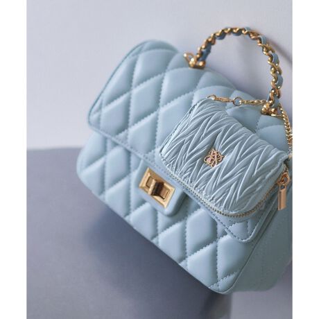 [^ԁFBVI45060]y2025 Autumn/Winterzy25AWzPOINTEICJ[hNWbgJ[h|[`^EbvAirPodsÂ߁IETChɗh~̃}`Ă̂|CgBEobO`[ƂĂ莝̃obOX}zV_[ɂƁAƂĂłI`F[͕БOdlłByfUCEVGbgzGKgȕ\ʉHƃSv[gōvXAfUC@\|[`^`[łByfށzvyJ[zubNALiATbNX3FWJBy߂̃X^COzX^bYƃCXg[n[g^Ɏ{ꂽn[g^obO(i:BVX45240)ALeBOV_[obO(i:BVX45110)ɕtƃR[fBl[g̃ANZgƂāAw炵܂B-----------------------------[\ICJ[hENWbgJ[hbvAAirPodsAANZT[AALfB[ȂǁׂĈꏏɂ͓܂-----------------------------摜̏i̓TvłBۂ̏iƎdlAHATCY኱قȂꍇ܂B