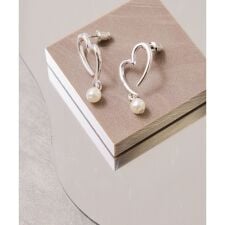 揺れパールハートピアス