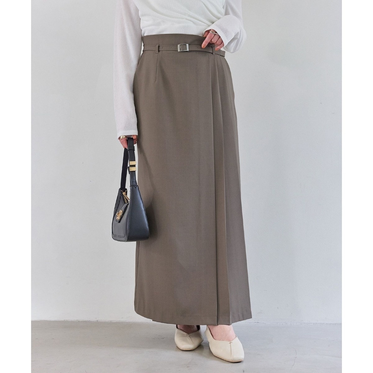 [�}���C]�A�V�����g���[�v���[�c�X�J�[�g/�r�X�iVIS�j �u���E���n(23)