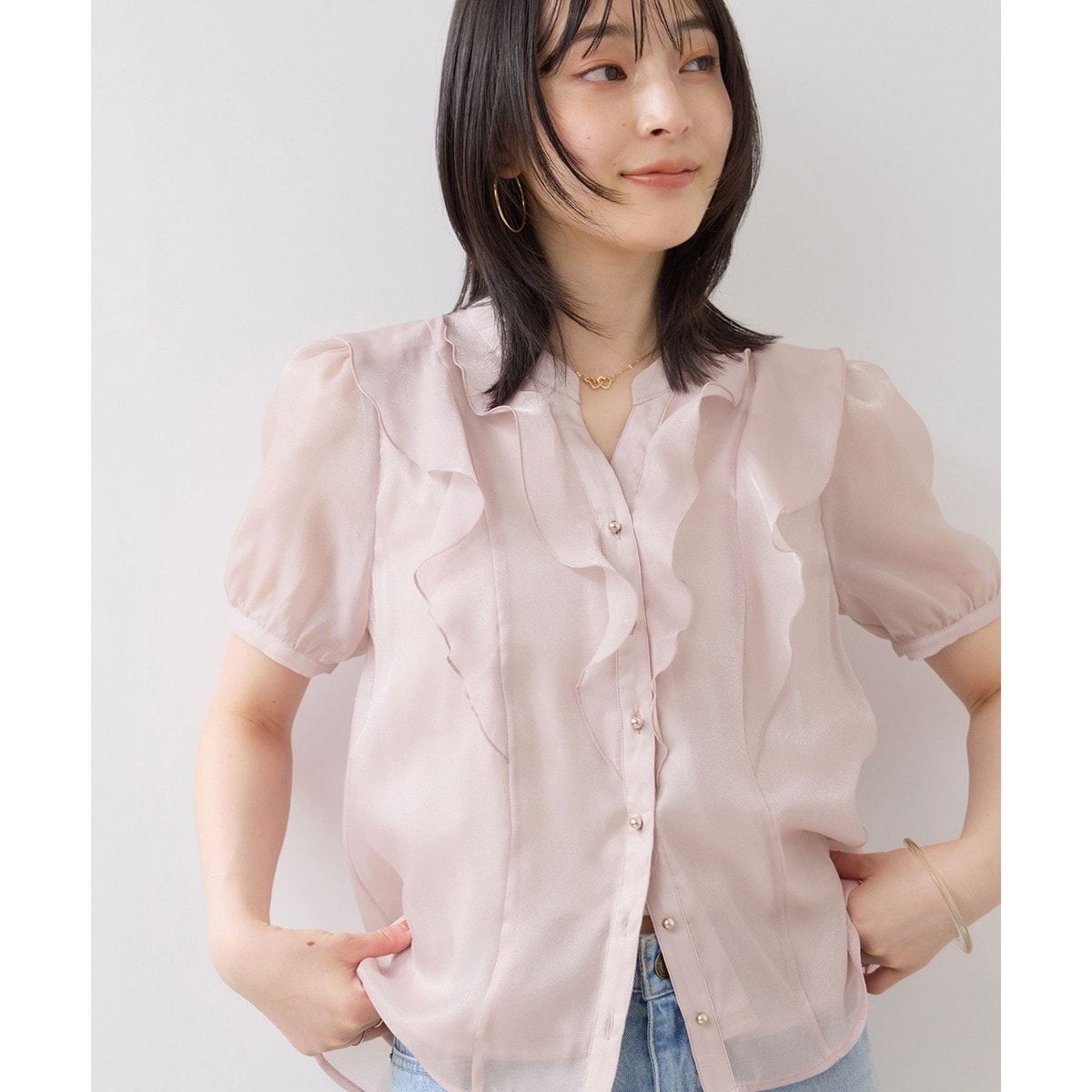 新品タグ付✨23ss LOUIS VUITTON シルクシアー　ロゴ　ブラウス shopbring_3625h260010