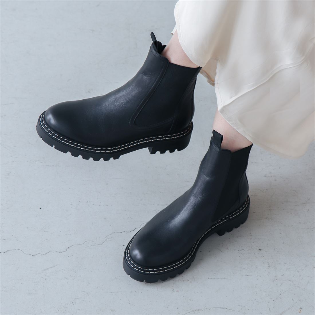 25秋冬新作】 【本革・柔らかい】サイドゴアショートブーツ IZ8117