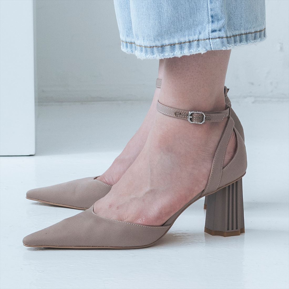 EVOL リボンセパレートストラップパンプス BX23814 ベージュコンビ