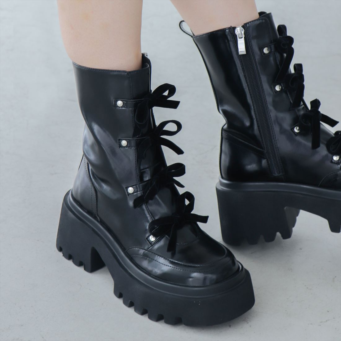 24秋冬新作】 リボンレースアップ厚底ショートブーツ IX5580 | EVOL