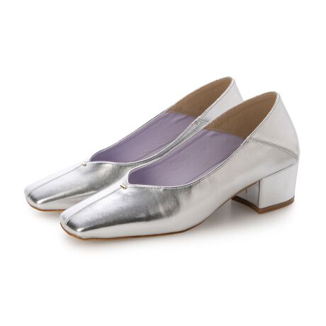 [^:IY5696]yEVOL 2025SS collectionz݂Ȃ̂z̃pvXɊII[o[ȂXNGAgD͍킹ŕ͋C̕ωy߂āAJWAR[fɂY߂ɂ΂n}VGbgƂƂǋ܂BVJbgC͑rɓĂA5cm̑q[͂ƃX^CAbvʂQ̈芴Iǂ̊px猩ẴoX̗ǂ͗Bꖳ̃bNXB񗚂SnɂAƂɂ_炩ޗ͂Ƃ߂2waydlŁAm͋̕Cɍ킹ăVGbg̕ωł܂܂̗ǂӂӂ̒~͑̃T|[g͂ɗDĂ̂ŁAɂ\tgȗSnɂȂĂ܂B-----STAFF COMMENT-----yX^btSzFE23.8cmE23.8cmFWEE bFW pTCYF23.5cmRgF23.5cm҂łB͑L߂Ȃ̂őS̓IɌԂ͂Ȃ҂߂̗SnłBޗ_炩̂ň͂ȂA݂oĂȂ̂ł̂܂23.5cm𒅗p芴ĕ₷łB24.0cm܂AƂɏԂoē܂ByX^btMzFE23.7cmE23.5cmFWEE bFW pTCYF23.5cmRgFOC̎̑łAĩTCYƏ߂Ɋ܂BCō킹ĂɊȂ炢̗SnŁÃ\bNXłȂłBXgbLOȂǂō킹ꍇ́A]̂Œ~ȂǂŒ߂ė̂ǂłByX^btCzFE23.2cmE23.1cmFWED bFW pTCYF23.5cmRgF͑23.2cmȂ̂MTCYƂ]T܂A肵SnDȂ̂ŕi23.5cmMTCY𒅗p܂B͕L߂̃XNGAgDȂ̂ŁAw͔rIyɗ܂Bq[5cm̂ŁȂƑO肵Ă܂܂ATCYƕLcȂ肻Ȃ̂23.5cmɒ~~ė̂傤ǗǂłI𓥂߂قǏ_炩dlȂ̂ŌCCꂵɂ̂|CgłIJ[ɂčޗقȂ܂AubNƃAC{[ɏ_炩܂IZj[IP[Wɂ߁y`bgŋCyɑkzInstagramDMɂāACɂȂ钅pfނȂǁACyɂkBEʐ^ŏڂ`邱Ƃ\łISnɂ͌l܂̂ŁA܂łڈƂĂBi摜̓TvgpĂ邽߁AFTCY̎dlɕύXꍇ܂̂ŁA\߂ByEVOLzfB[XV[YuhEVOLiC[{jg炵hAg炵hAgihȂǃghENIeB20NȏǋLȃCibṽuhłBinstagram(evol_official0)