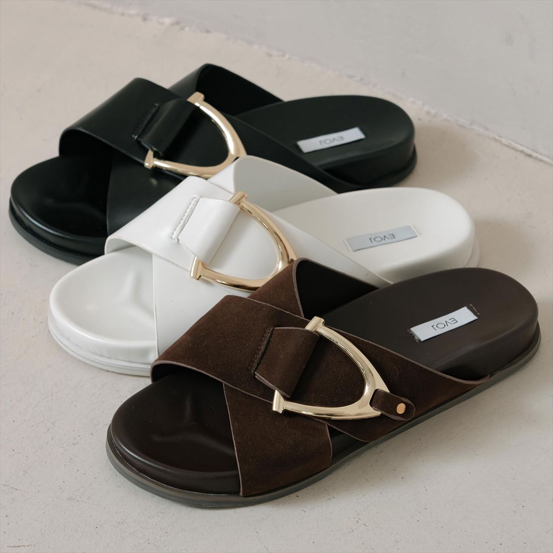 25春夏新色登場!】スクエアトゥストラップサンダル(0473) | ラウナレア