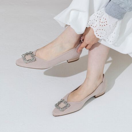 ローヒールパンプス