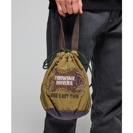 [^:2515117]X[xjAВobN̐V삪oBOtBbN͍V[YD]TRIBAL TIGERhJ{Ă܂B|Ǝ莝2WAYdlŎpob`BԂȌڂłAВȂł̗͂̓IȃfUCŎ[͂̂|CgłBY͂񃌃fB[XɂIXX̃ACełBX^CO̍Fgɂsb^6FWJłBOtBbÑm[J[AE^[ii:2515117jhbOEFAii:2415116DjWJĂ܂̂ŁANR[fy߂܂BKRIFF MAYERiNtC[jƑ݂Ȃ̖ɊyƏΊ͂BNtC[̕ɂ͂Ȏvlߍ܂Ă܂BYEfB[XELbYAXɃhbOEFA܂œWJBCȂXʂȎvoɕςuԂoAx[VbNIWieB[ӂVfC[EGAĂ܂B