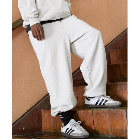 [^:BU2525803]wr[oz̗уXEFbgpcłBڂ̐nŃre[WCNȕ\Ɏdグ܂BS̓x[VbNȃfUCȂhJŕ\AX|[eB[vXBC[W[dlŃfC[܂킹܂BVvȂ1ő݊̂ACełB-------------------------VGbgF⃏ChňFFȂLkF₠藠nFȂPA@F@􂢉ilbggpj-------------------------BUKTAioN^j1879NɃCMXE}`FX^[őnƂCOhŌẪX|[cEGAuhBnƓ͌R̃V[c̐ȂǁA~^[EGA𑽂肪Ă܂AɃegȂǂ̃LvpiƃX|[cEGAɒ肵܂B1938Nɂ̓COhvTbJ[[Õ`[EGA񋟁B1979Nɂ̓X|[cuhƂĐE100N}AȃbN~[WVƂ̃R{[VȂǂŃX|[c̘gɎ܂炸AJ`[̔e܂ŃJo[A݂܂ŒڂW߂Ă܂B