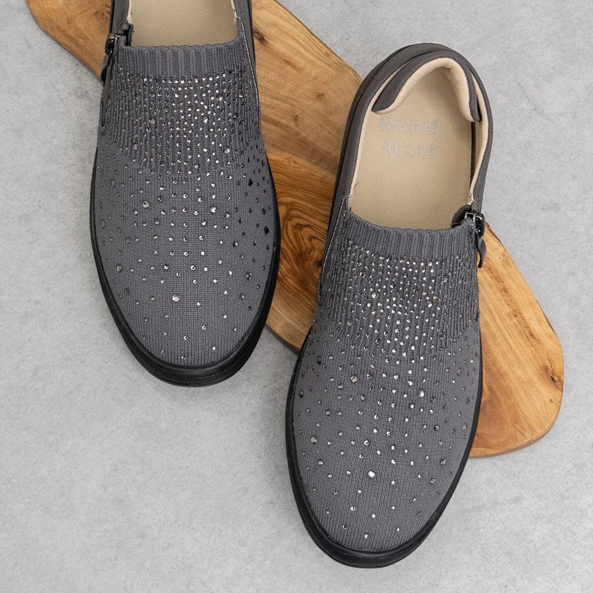 [}C]Round About3cmq[CXg[Cq[Xj[J[/EhAoEgiRound Aboutj _[NO[Z