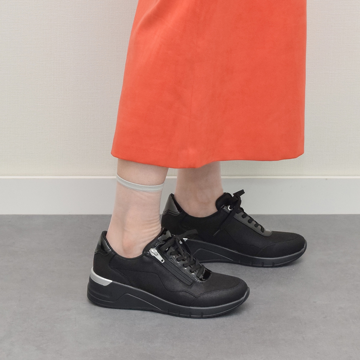 [}C]Round About5cmq[TChWbvXj[J[/EhAoEgiRound Aboutj ubNXG[h