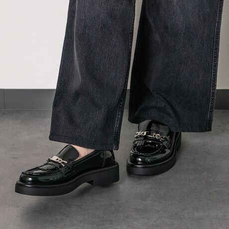 [^:451600]`F[rbgƃ^bZ|Cg̃[t@[B4cmq[ł肰ȂX^CAbvʂҏoȃfUCBV[YXŒʋ΃X^CAfC[ȂǕLʂŗ܂킵₷PłByRound About^EhAoEgzrelaxL[[hɁANbVAȐA Sn̂悳ǋ RtH[gV[YĂ܂BATTENTIONEYߒɐ鑽̃LYVꍇ܂B܂fނ̓A኱̐FCꂪꍇ܂Apɂ͖育܂BEAɑjꍇ܂iɉe͂܂BEBě̓ɂFČꍇ܂ B܂Aql̂gPCj^[X}[gtHʂȂǂ̊ɂFۂ̏iƈČꍇ܂BETCYZ(\L)͂܂ŖڈƂȂ܂B̌`ɂKTCY̌l܂Bd:392g