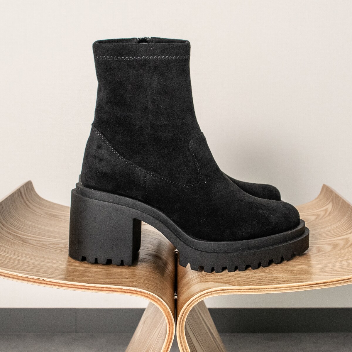 [}C]25H~V쁟Round About8cmq[ꃉMbg\[Xgb`u[c/EhAoEgiRound Aboutj ubNXG[h