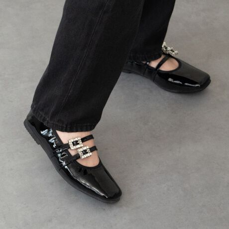 [^:351504]rW[obÑ_uXgbvtF~jȕ͋C̃oGV[ÝAXNGAgẼXg̗pÂȂƂ|CgłB̓SdlŃtBbgA\[͌yʂŃNbVɗDꂽEVAfނ̗pĂ܂ByPARADIS COULEUR^pfBN[zhl̏̉炵hɂAfUCłȂfނtHɂ炵ǋyupfBN[vBo܂BATTENTIONEVRfނgpĂꍇAL̂ɂ\܂Asǂł͂܂BCɂȂꍇ͕ʂ̗ǂꏊɒuĂƌy邩Ǝv܂̂łBEv̕\ʂ̓LYt₷ׁA舵ɂ͏\ɂӂBJȂǂŔGꂽꍇAFڂ肷ꍇ܂B܂v̕iێ̂߁AȂׂG炳Ȃ悤ӉBEYߒɐ鑽̃LYVꍇ܂B܂fނ̓A኱̐FCꂪꍇ܂Apɂ͖育܂BEAɑjꍇ܂iɉe͂܂BEBě̓ɂFČꍇ܂ B܂Aql̂gPCj^[X}[gtHʂȂǂ̊ɂFۂ̏iƈČꍇ܂BETCYZ(\L)͂܂ŖڈƂȂ܂B̌`ɂKTCY̌l܂Bd:150g