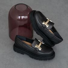 パラディクルール(PARADIS COULEUR)の25秋冬新作◆PARADIS COULEUR◆3.5cmヒール◆メタルオーナメント撥水ローファー