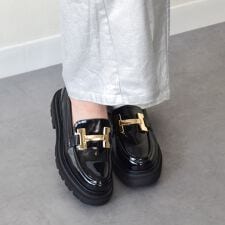 パラディクルール(PARADIS COULEUR)の25秋冬新作◆PARADIS COULEUR◆3.5cmヒール◆メタルオーナメント撥水ローファー